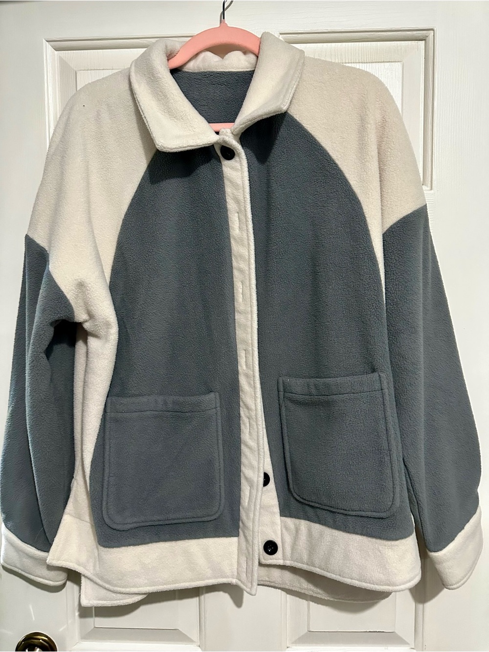Two-Tone Fleece Jacket in Light Gray and Cream